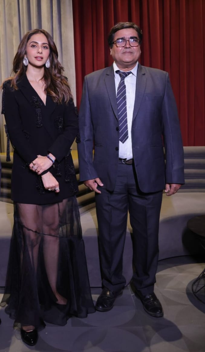 Dr. Wasi Ur Rehman Khan Suri at a recognition event